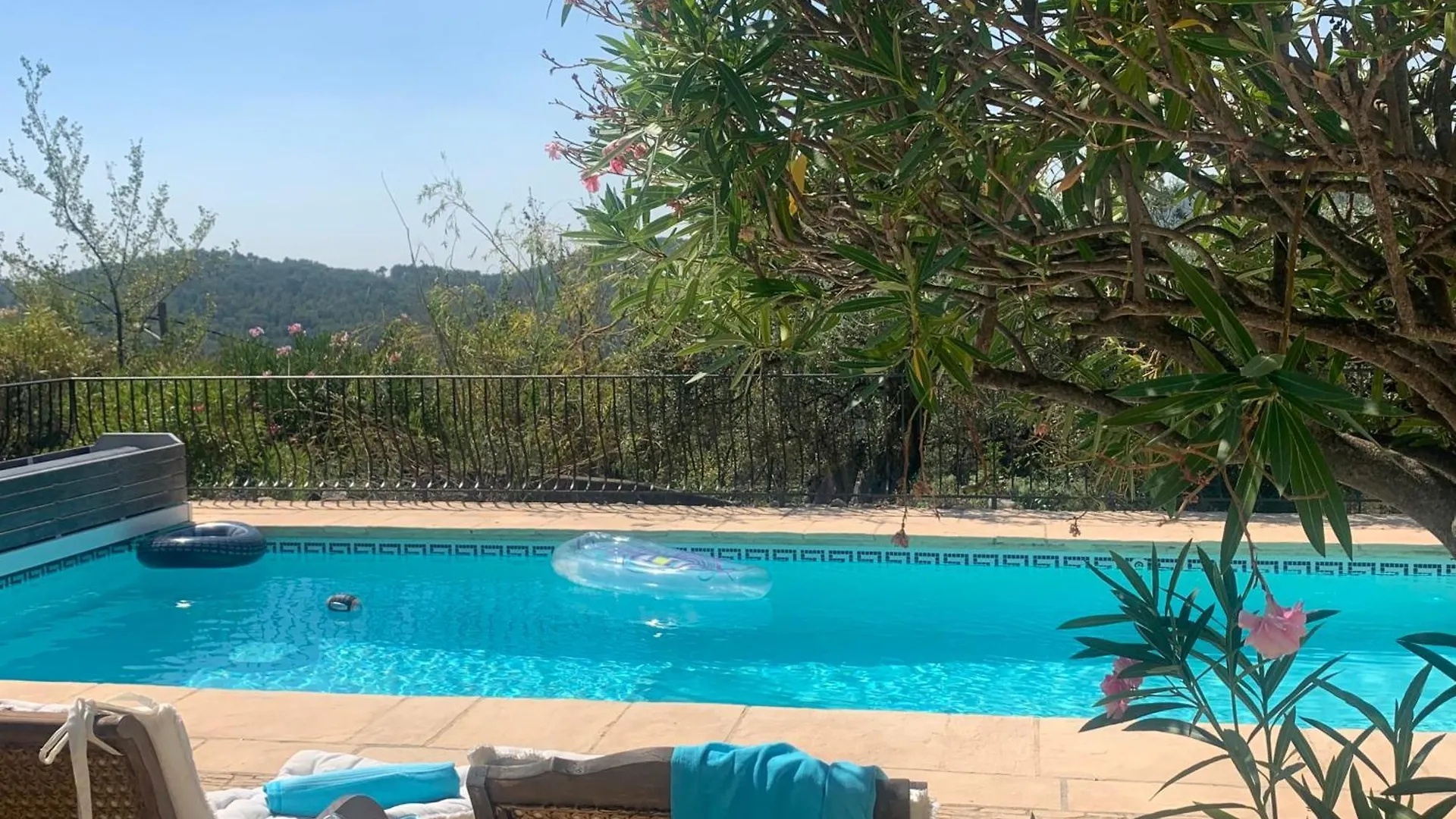 La Rainette En Provence location